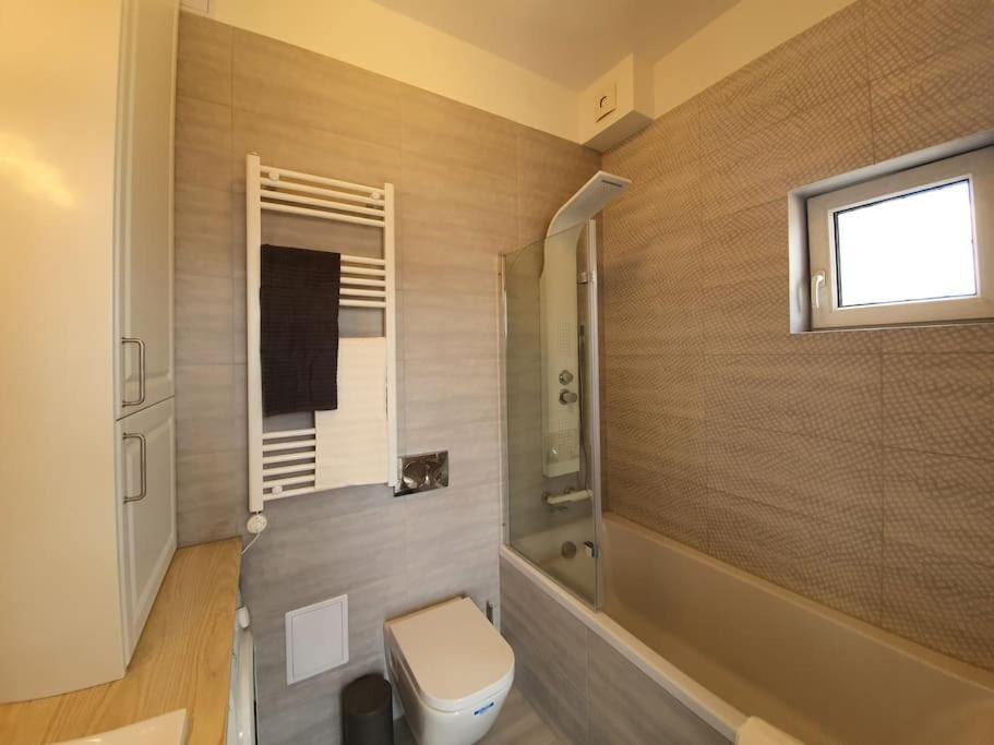 Master Apartment With Air Condition And Separated Rooftop Terrace Будапеща Екстериор снимка